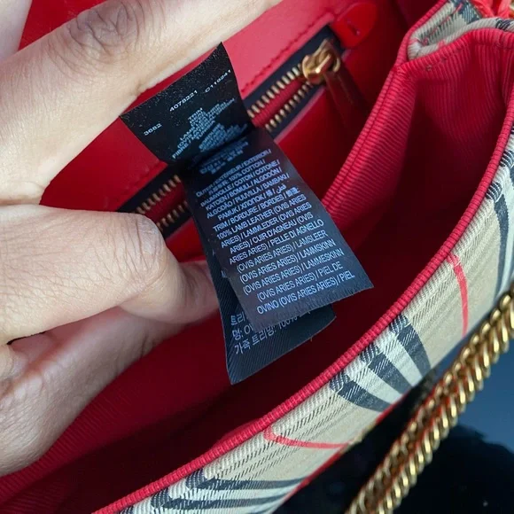 BURBERRY PATENT 1983 KNIGHT CHECK LINK SHOULDER BAG - Picture 10 of 12